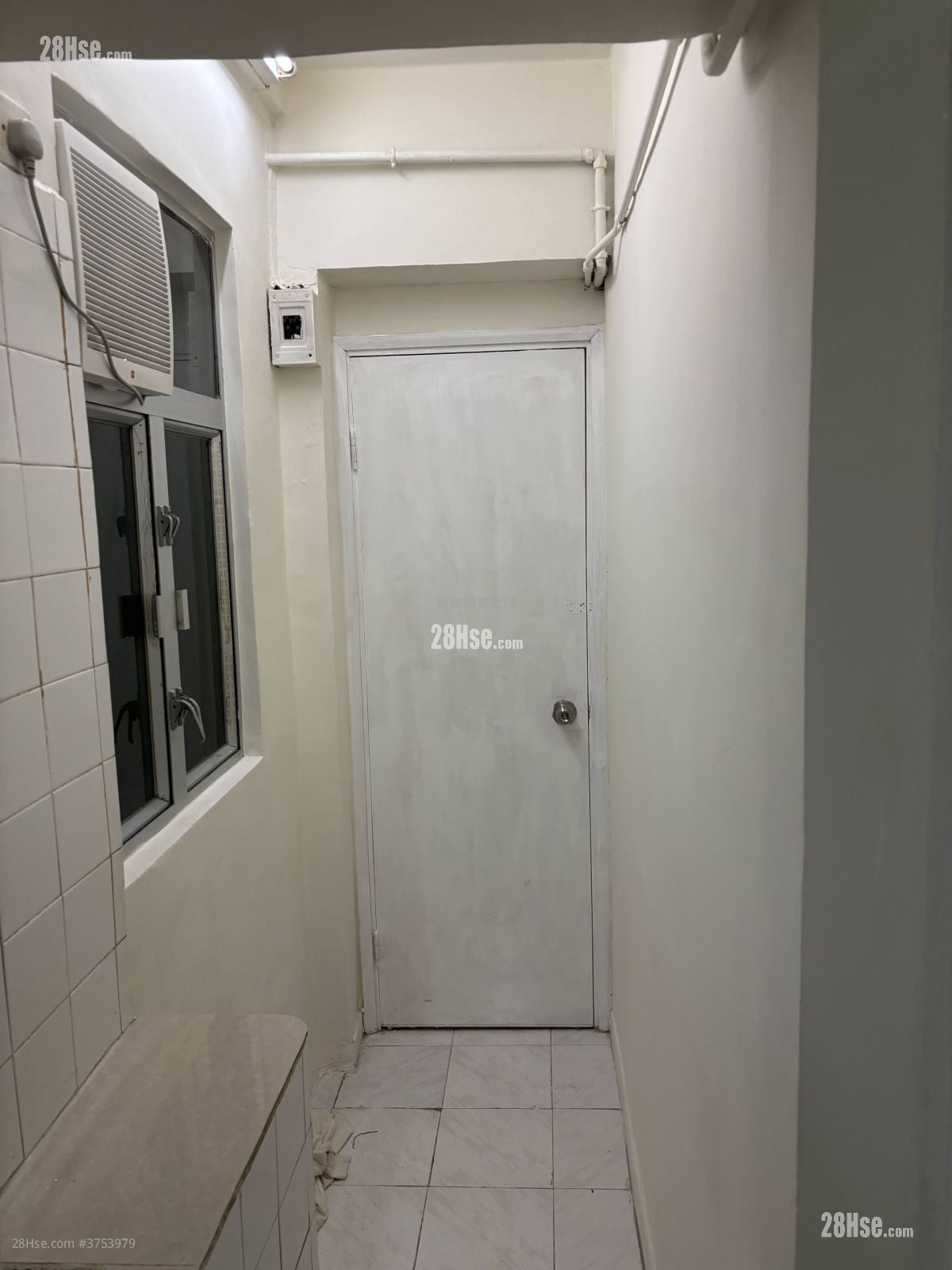 Tenement House Rental 1 Bathroom 100 ft²