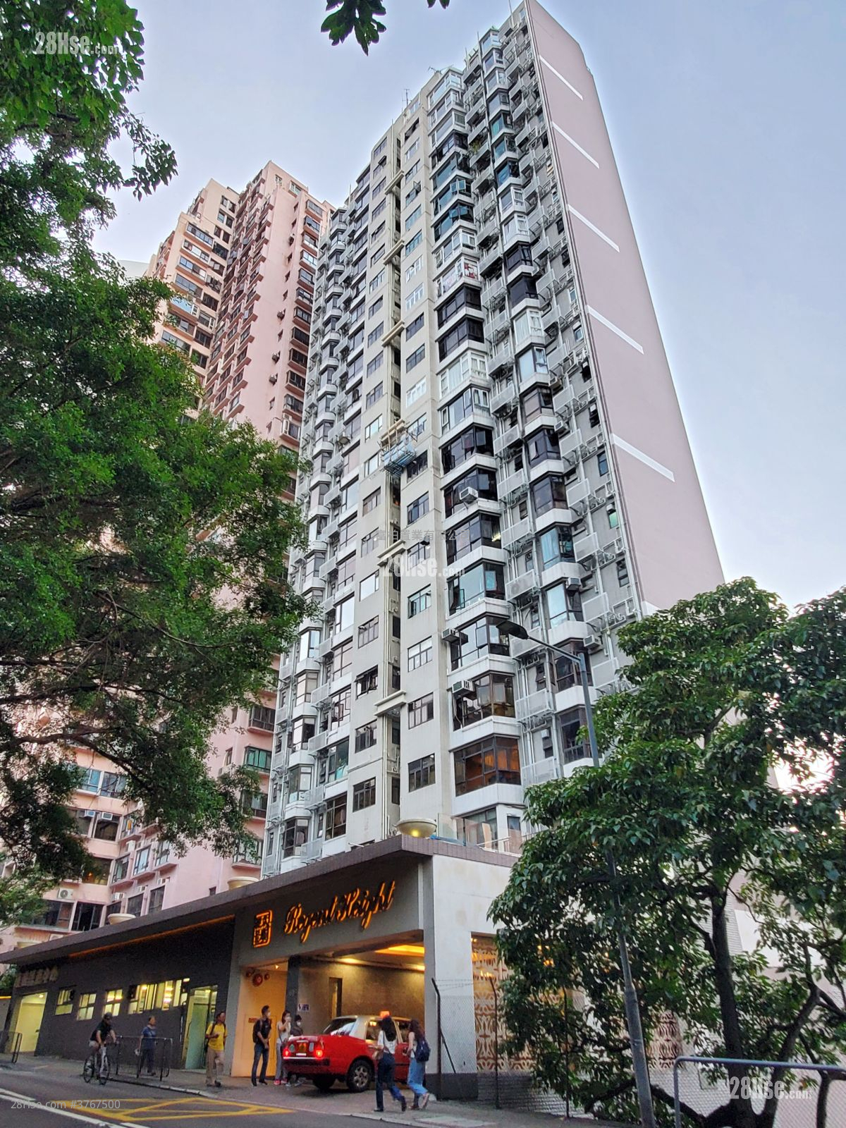 丽景大厦 售盘 3 房 , 2 浴室 819 平方尺