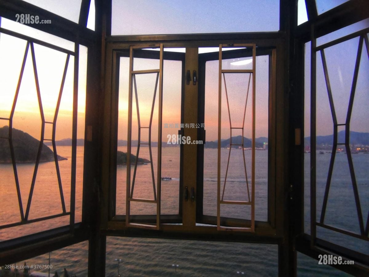 丽景大厦 售盘 3 房 , 2 浴室 819 平方尺