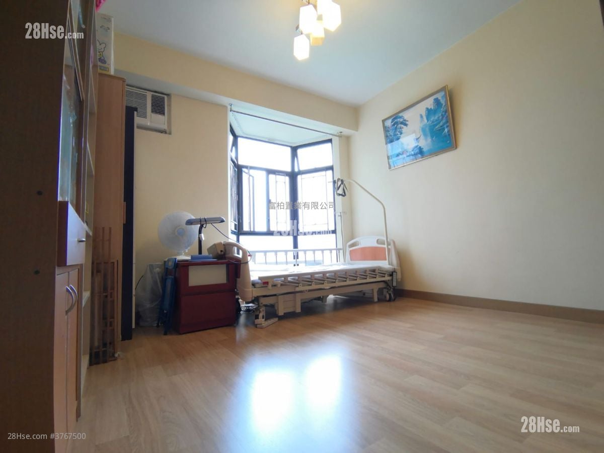 丽景大厦 售盘 3 房 , 2 浴室 819 平方尺