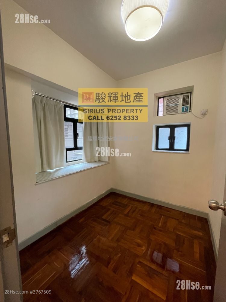 Kin Fung Court Rental 370 ft²