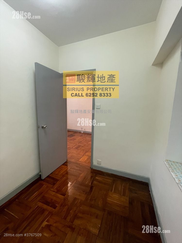 Kin Fung Court Rental 370 ft²