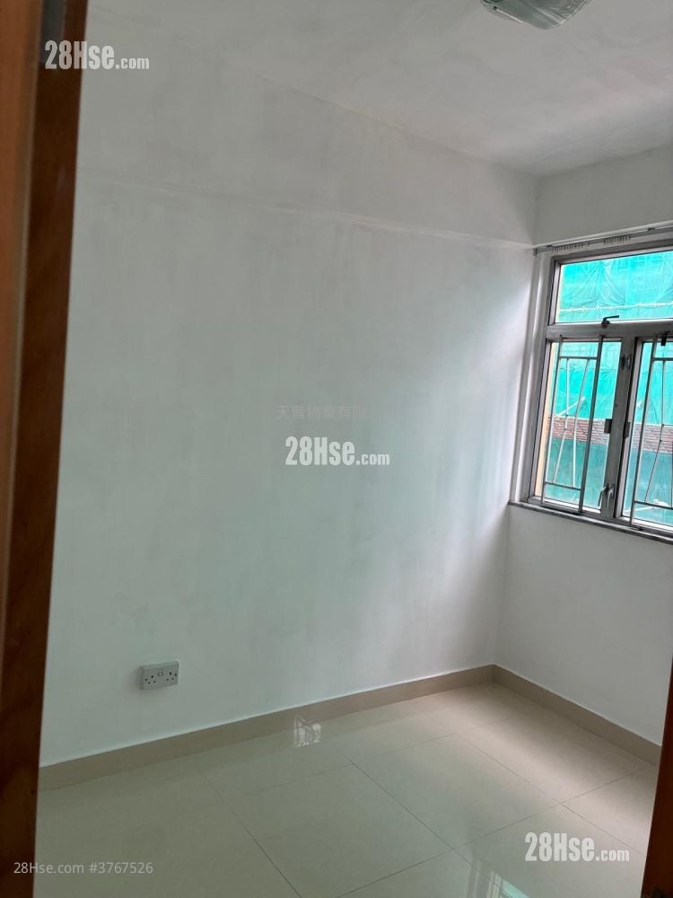 I-Feng Mansions Sell 3 Bedrooms , 1 Bathroom 598 ft²