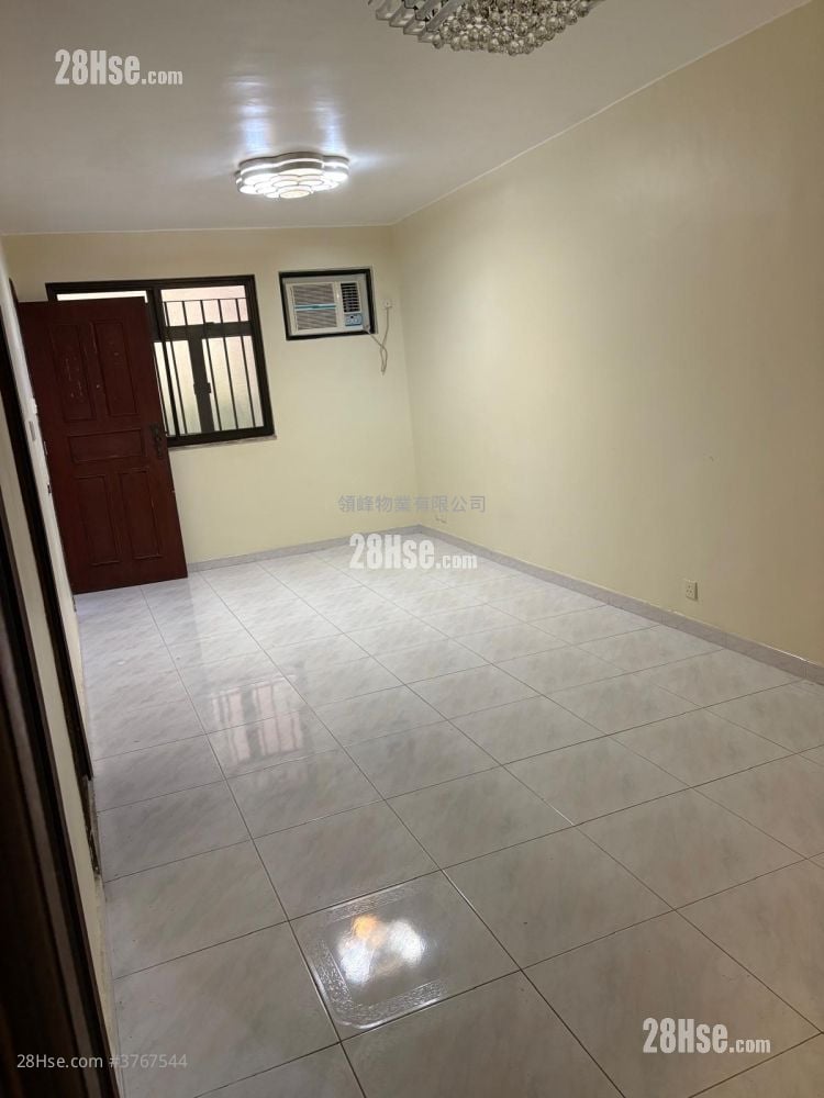 村屋 租盘 3 房 , 1 浴室 630 平方尺