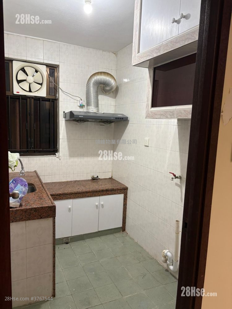 村屋 租盘 3 房 , 1 浴室 630 平方尺