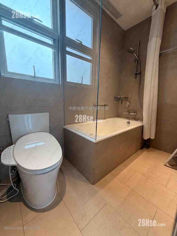 Avignon Sell 3 Bedrooms , 3 Bathrooms 1,201 ft²