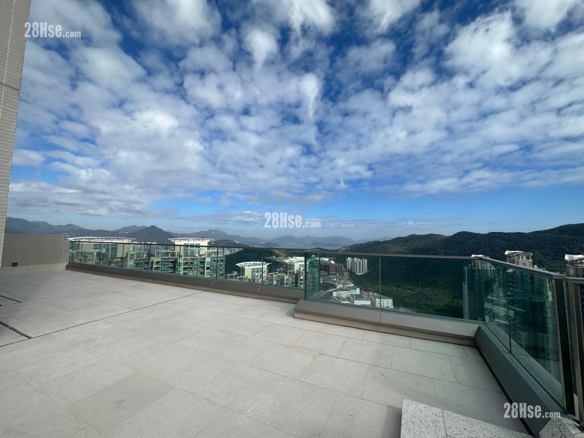 Villa Garda Ii Sell 3 Bedrooms , 2 Bathrooms 913 ft²