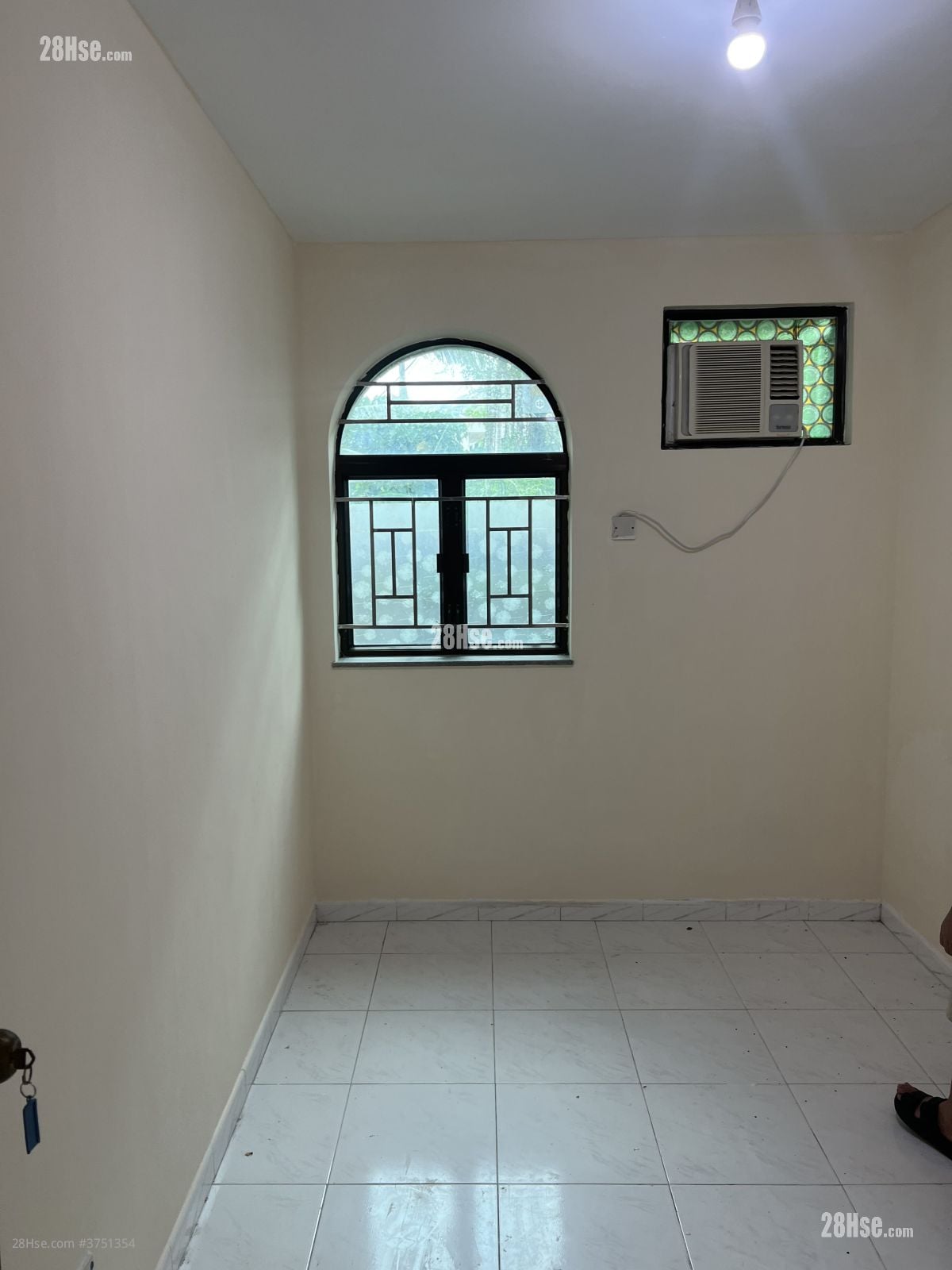 Lung Kwu Tan Rental 3 Bedrooms , 1 Bathroom 650 ft²