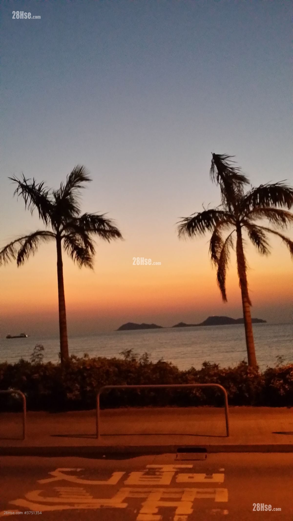 Lung Kwu Tan Rental 3 Bedrooms , 1 Bathroom 650 ft²