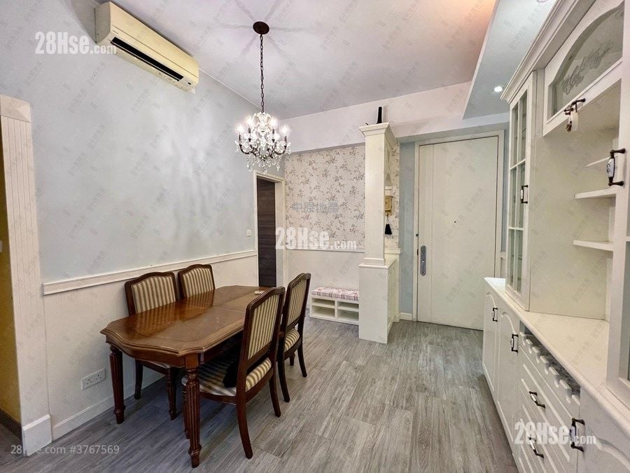 The Woodsville Sell 4 Bedrooms , 3 Bathrooms 809 ft²