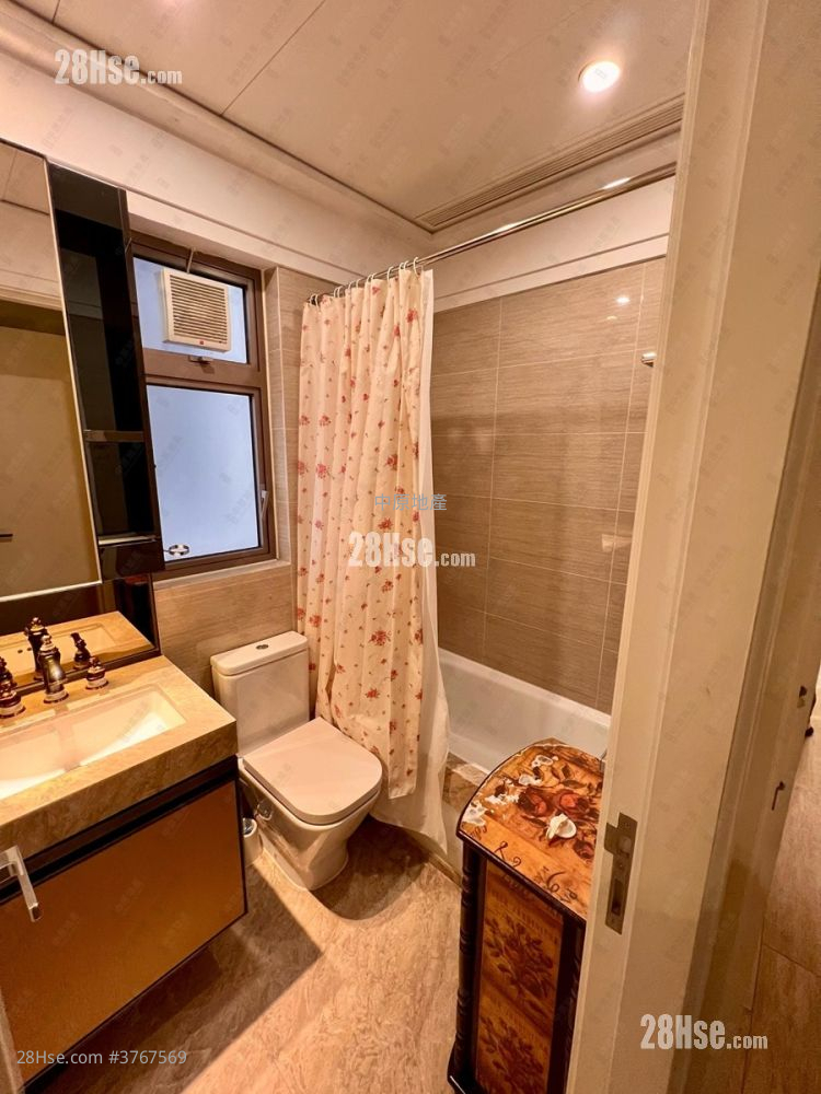 The Woodsville Sell 4 Bedrooms , 3 Bathrooms 809 ft²