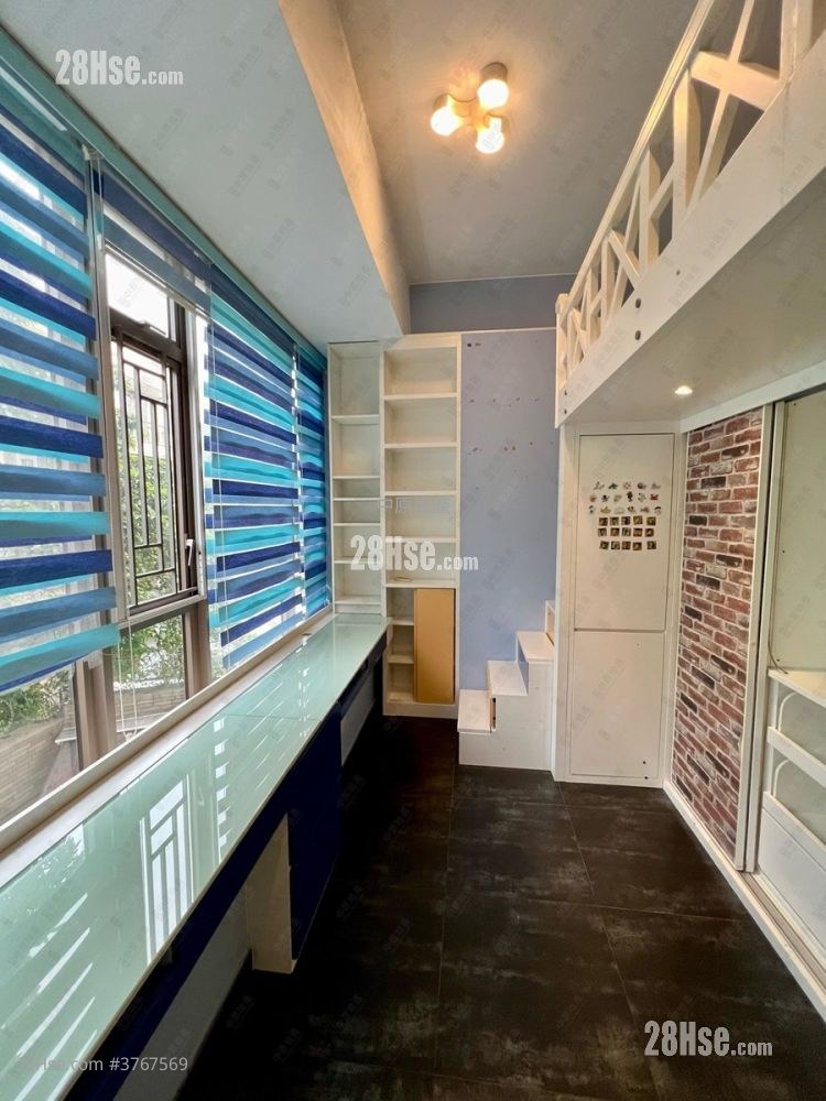 The Woodsville Sell 4 Bedrooms , 3 Bathrooms 809 ft²