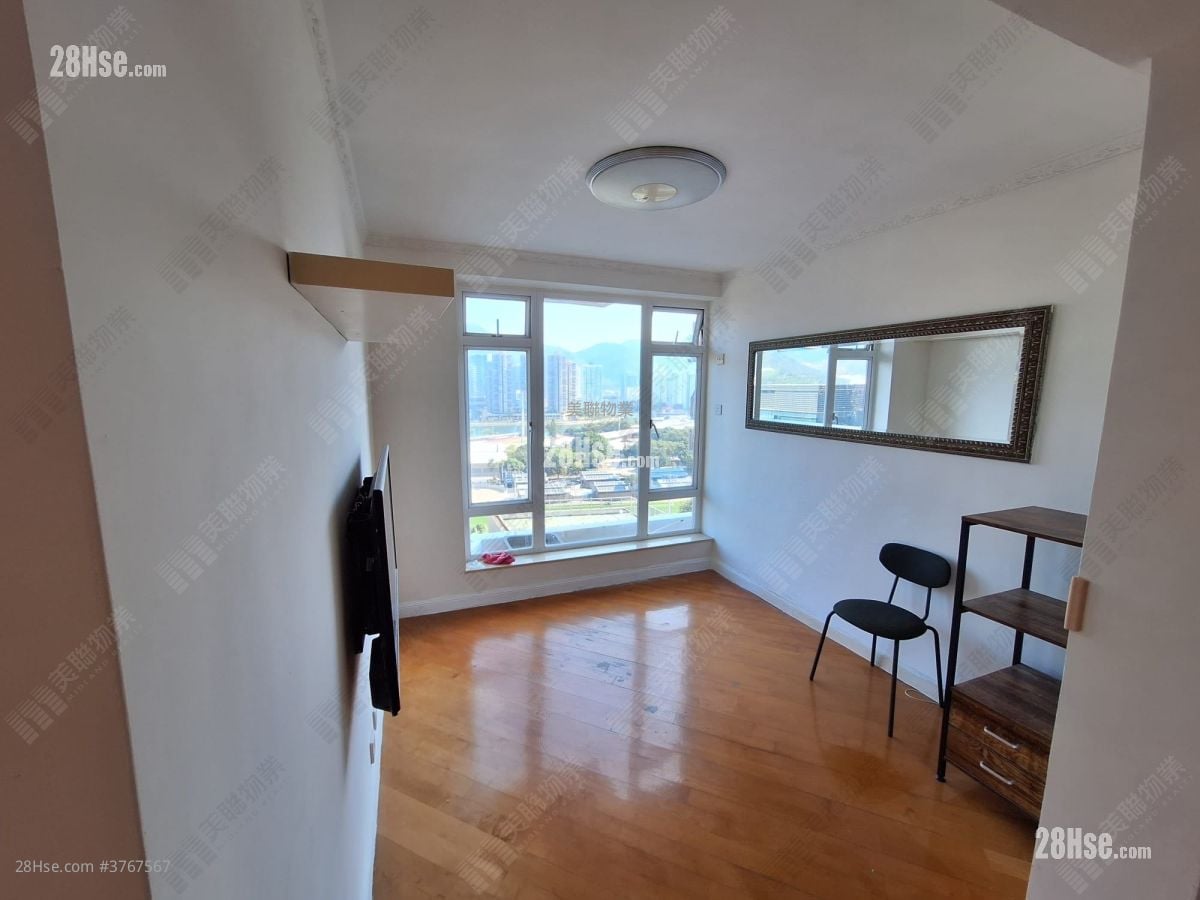 Jubilee Garden Sell 3 Bedrooms , 1 Bathroom 665 ft²