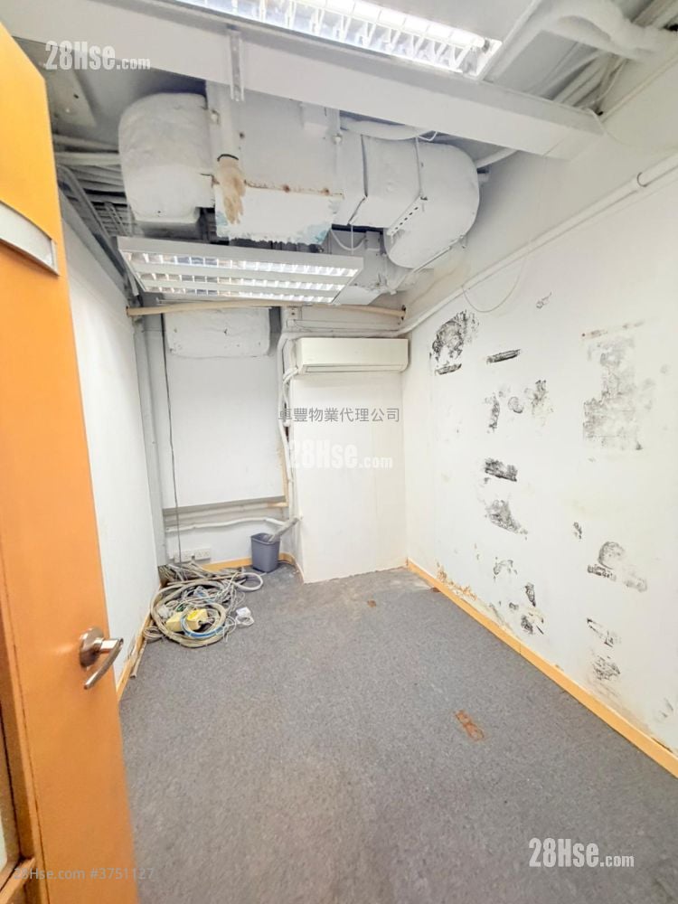 822 Lai Chi Kok Road Rental 5+ Bedrooms , 2 Toilets 2,900 ft²