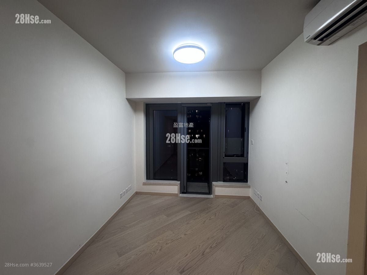 The Regent Rental 2 Bedrooms , 1 Bathroom 524 ft²