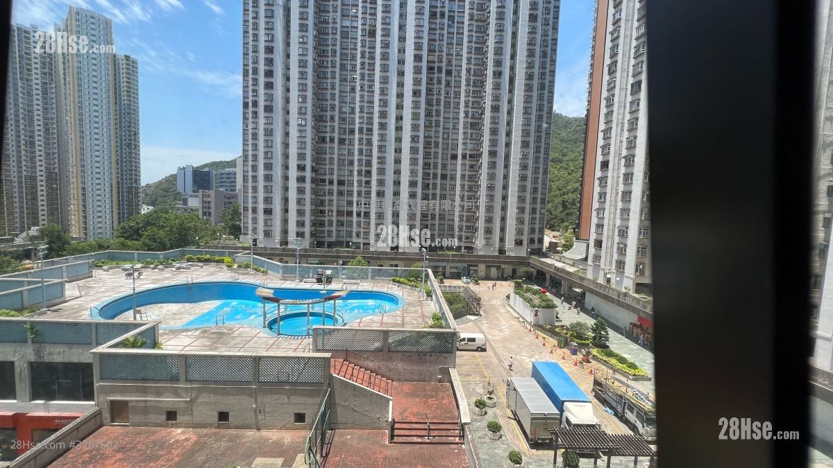 Mayfair Gardens Sell 2 Bedrooms , 1 Bathroom 329 ft²