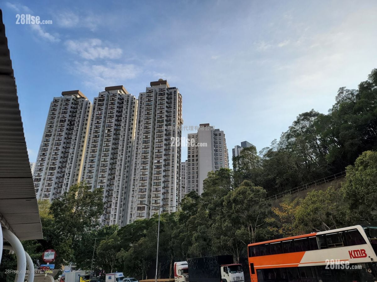 Mayfair Gardens Sell 2 Bedrooms , 1 Bathroom 329 ft²