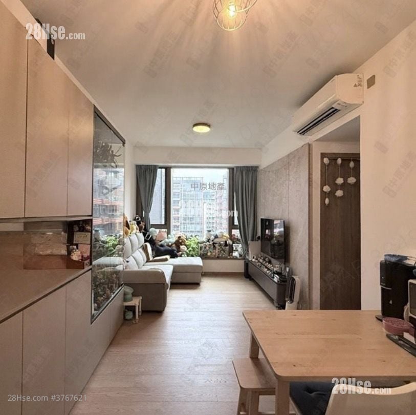 Centra Horizon Sell 2 Bedrooms , 1 Bathroom 556 ft²