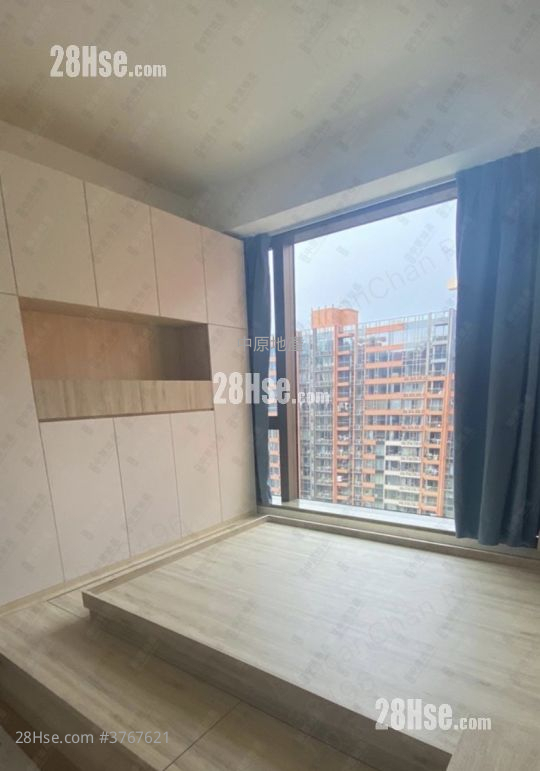 Centra Horizon Sell 2 Bedrooms , 1 Bathroom 556 ft²