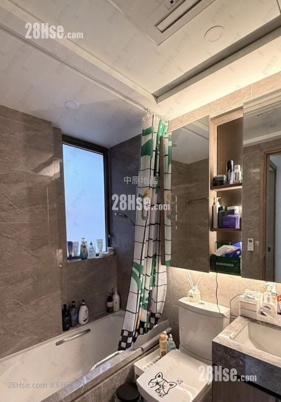 Centra Horizon Sell 2 Bedrooms , 1 Bathroom 556 ft²