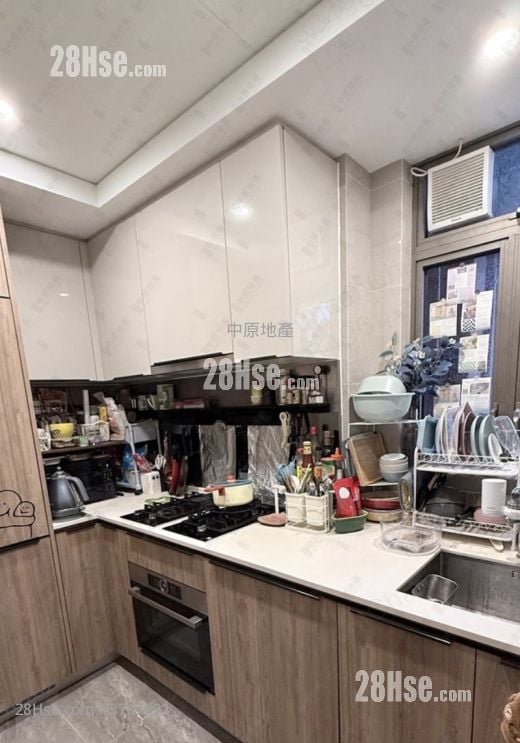 Centra Horizon Sell 2 Bedrooms , 1 Bathroom 556 ft²