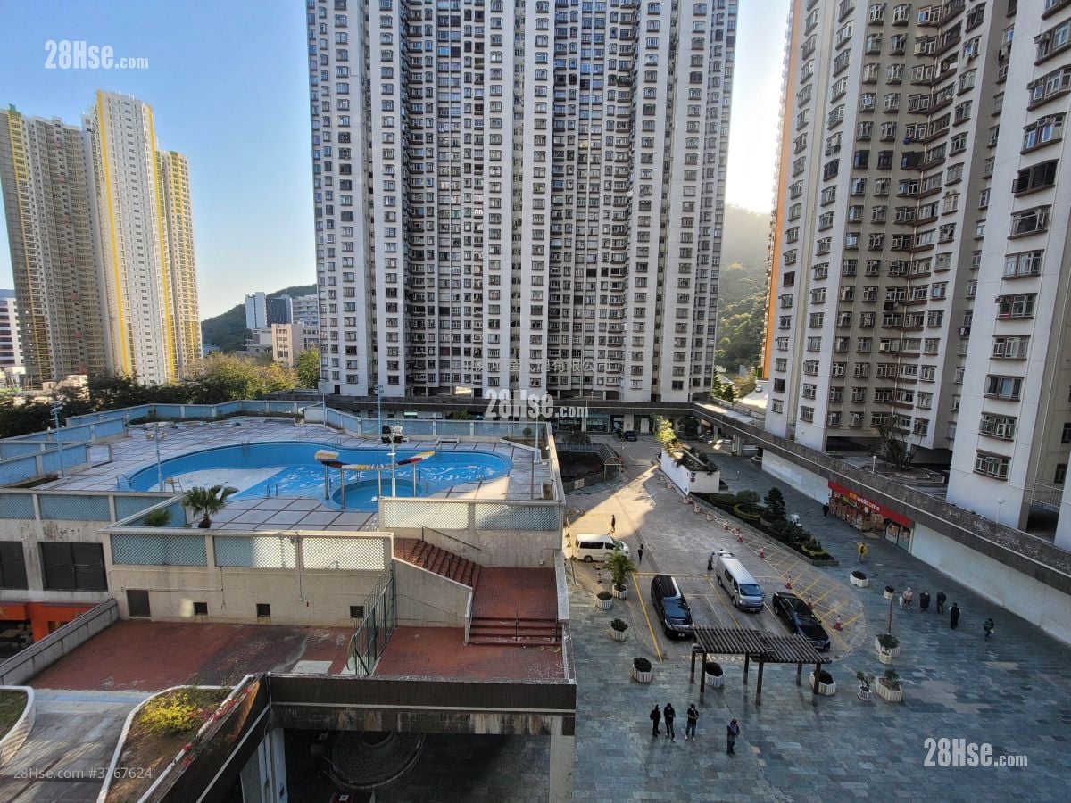 Mayfair Gardens Sell 2 Bedrooms , 1 Bathroom 420 ft²