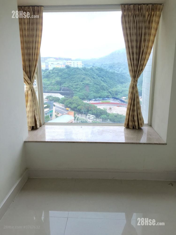 领峰 售盘 3 房 , 2 浴室 654 平方尺