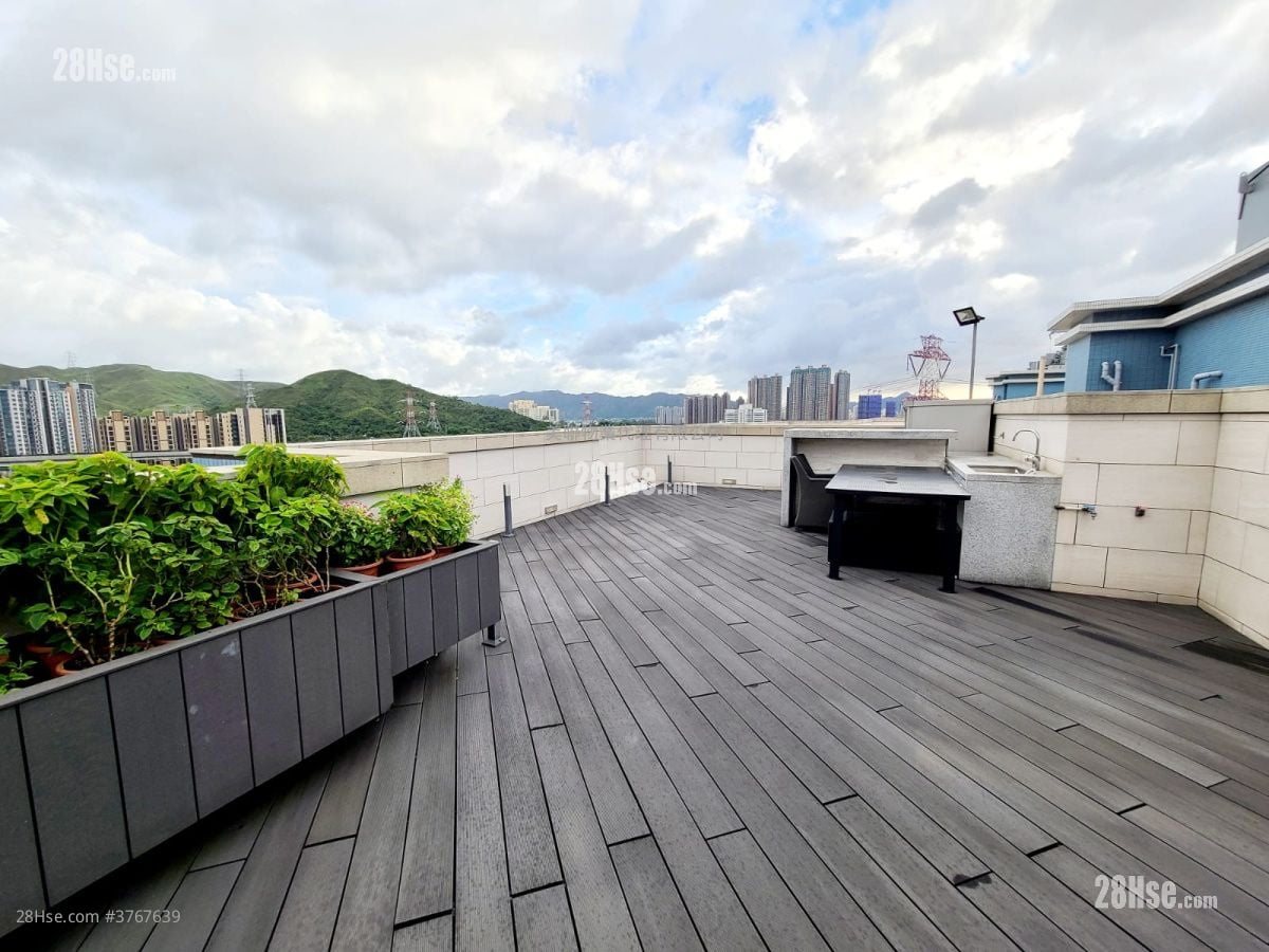 峻峦 售盘 4 房 , 3 浴室 1,402 平方尺