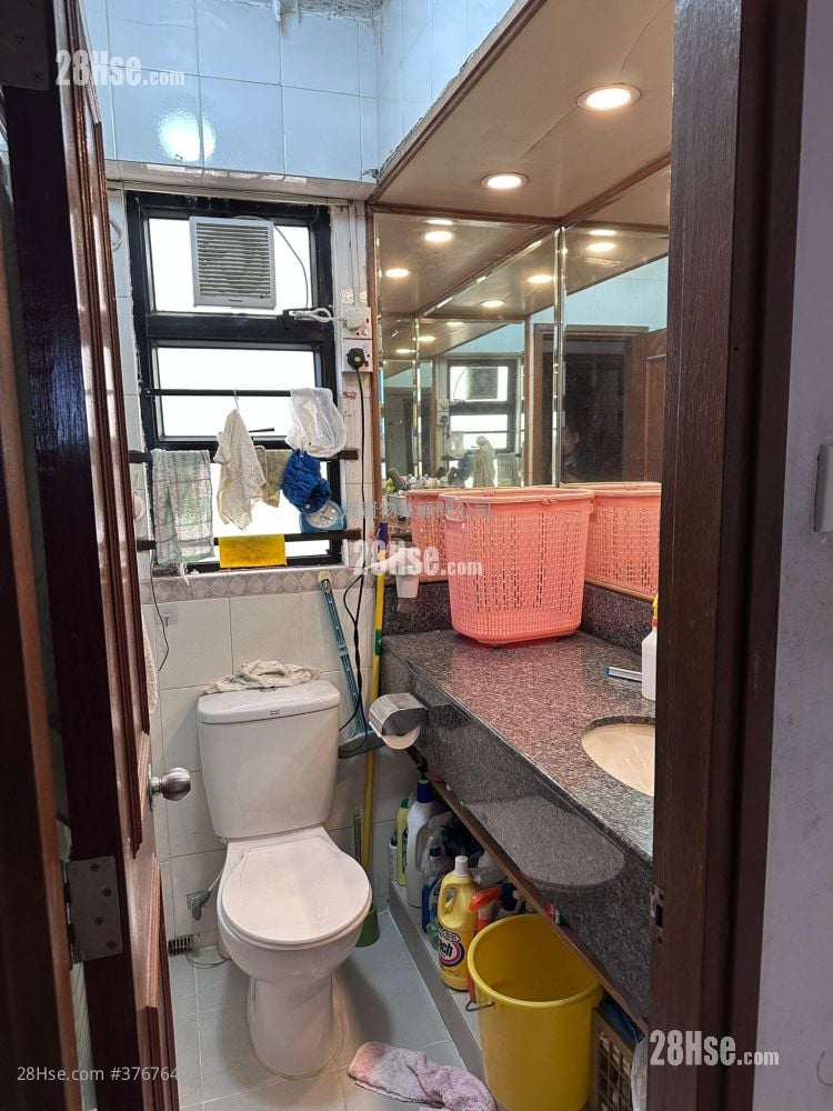 坚城中心 售盘 3 房 , 2 浴室 536 平方尺