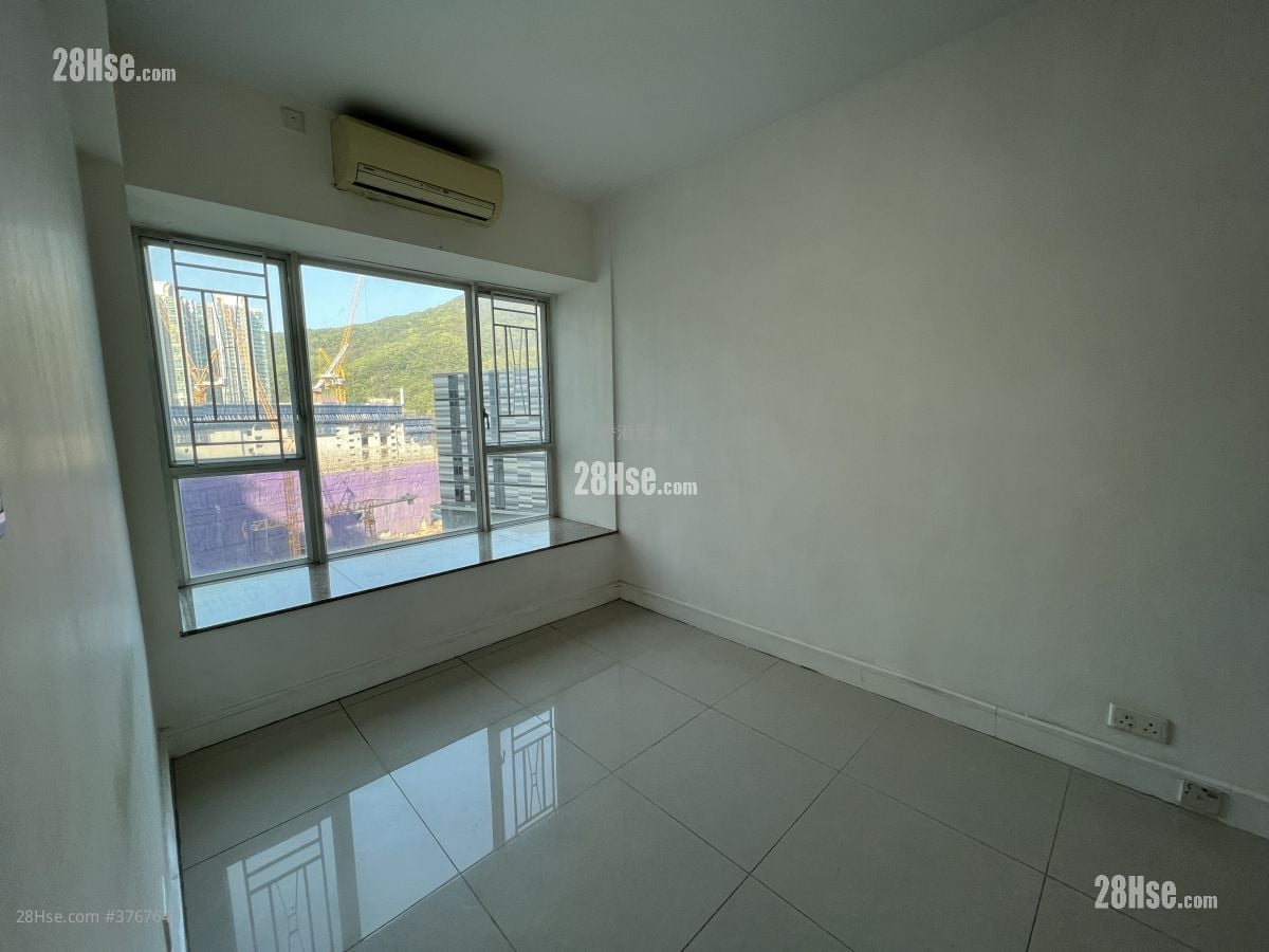 领都 售盘 4 房 , 2 浴室 728 平方尺