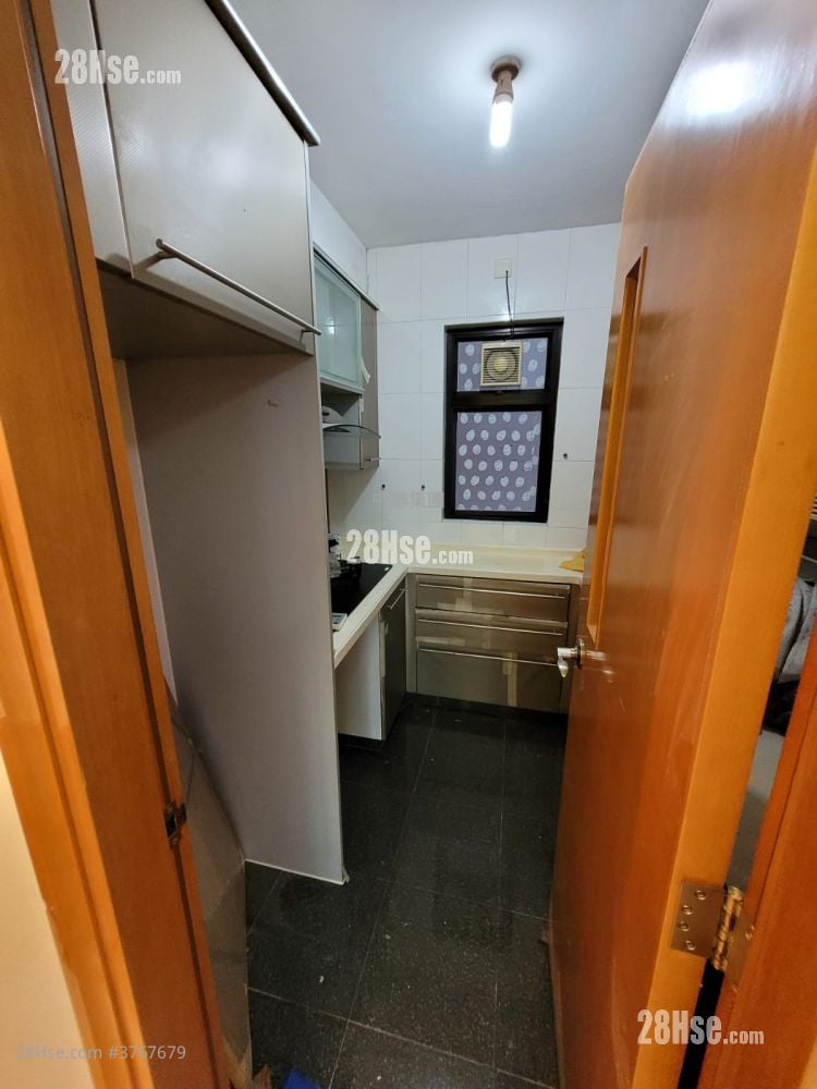 窝打老道8号 售盘 3 房 , 1 浴室 605 平方尺