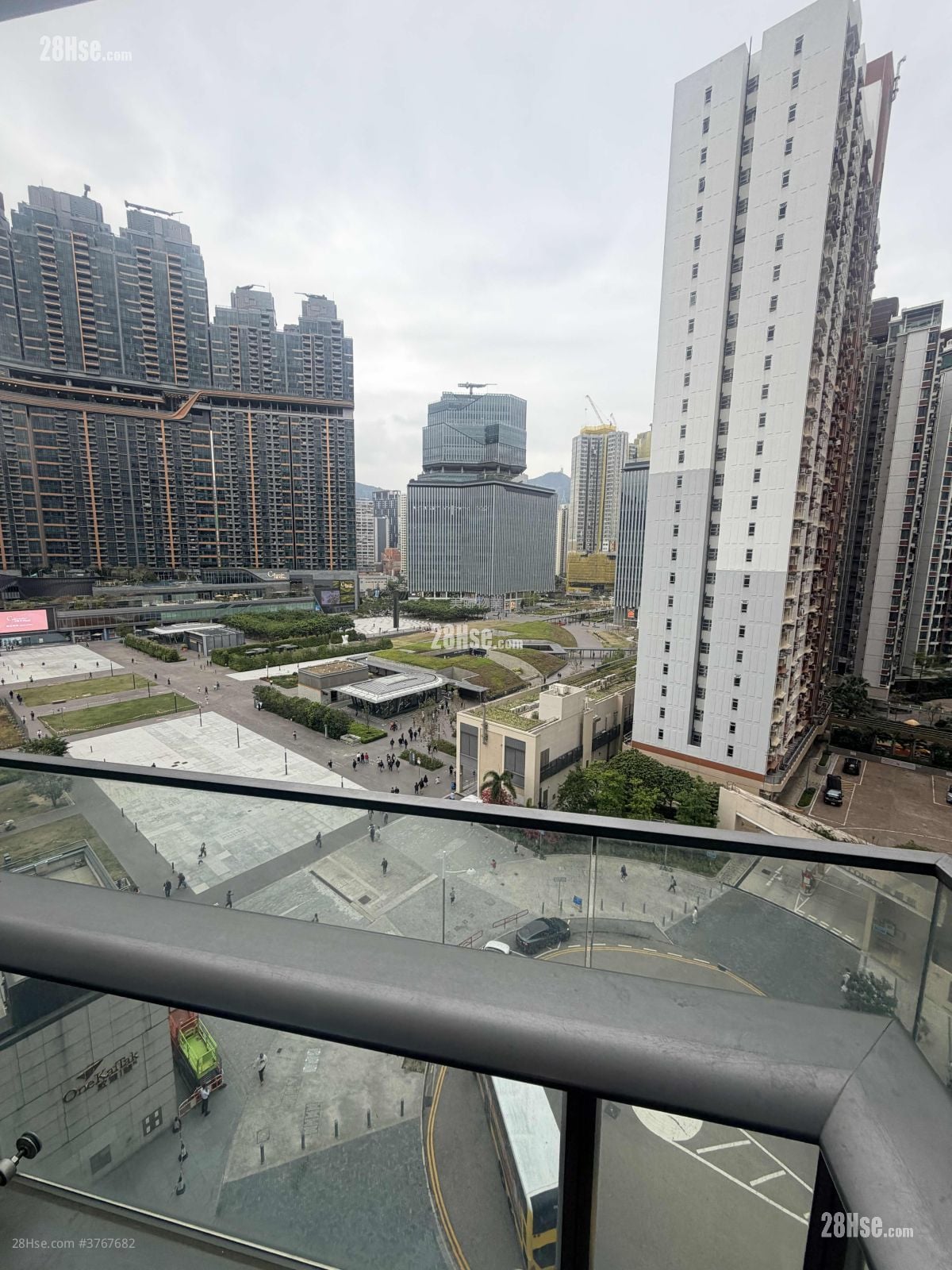 One Kai Tak(I) Sell 3 Bedrooms , 2 Bathrooms 818 ft²