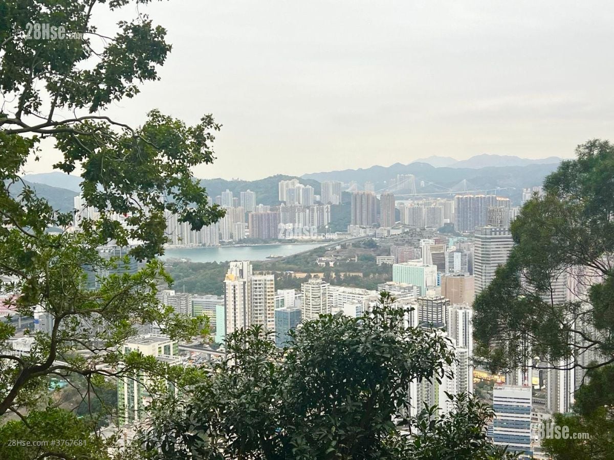 华景山庄 售盘 3 房 , 2 浴室 1,157 平方尺