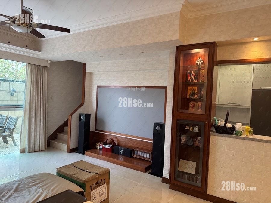 Seasons Villas Sell 4 Bedrooms 1,117 ft²