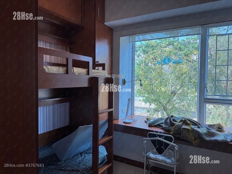 Seasons Villas Sell 4 Bedrooms 1,117 ft²