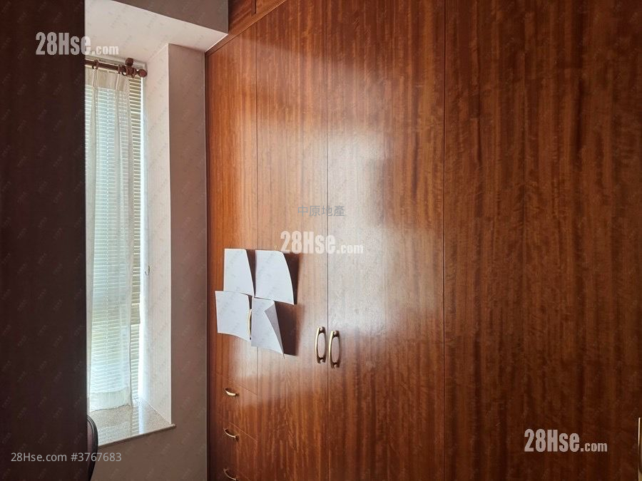 Seasons Villas Sell 4 Bedrooms 1,117 ft²