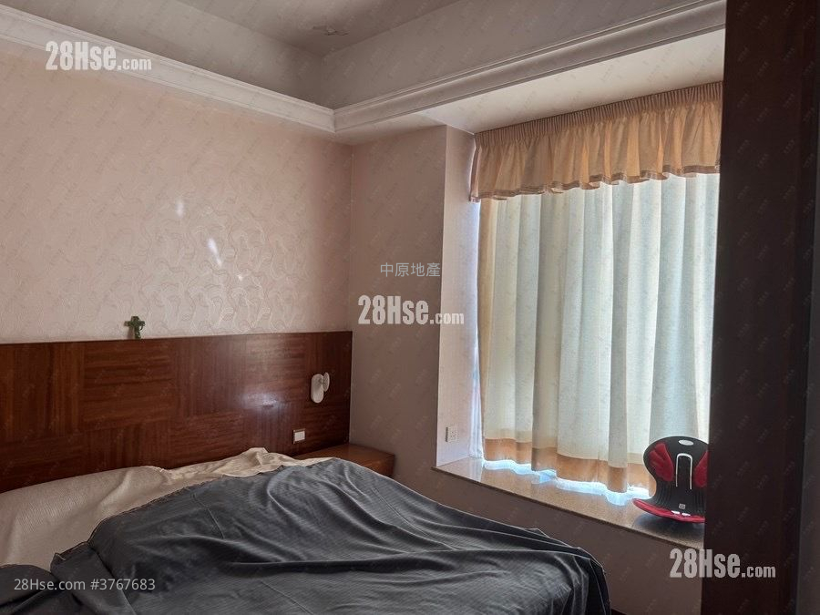 Seasons Villas Sell 4 Bedrooms 1,117 ft²