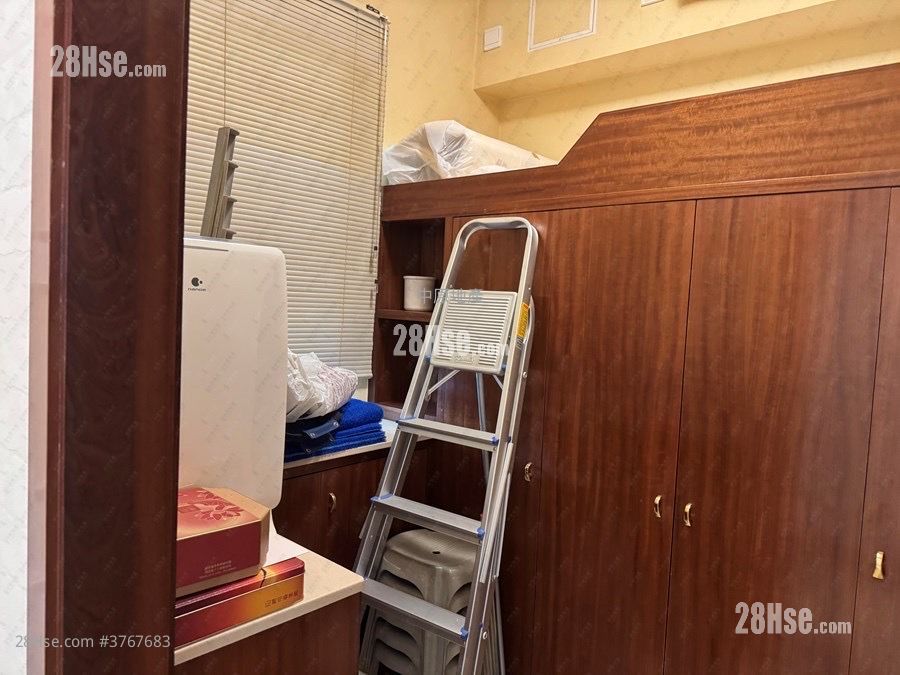 Seasons Villas Sell 4 Bedrooms 1,117 ft²