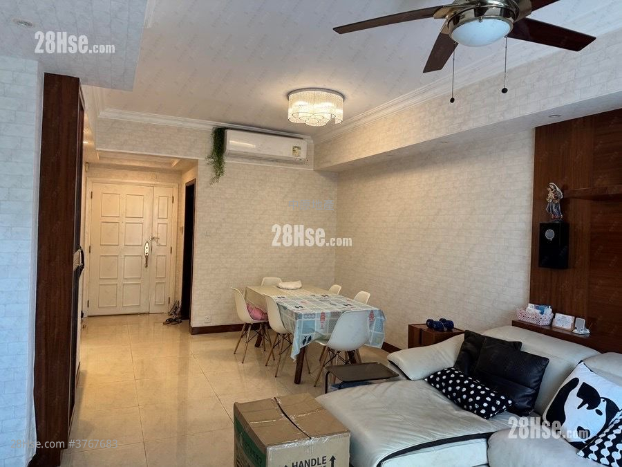 Seasons Villas Sell 4 Bedrooms 1,117 ft²