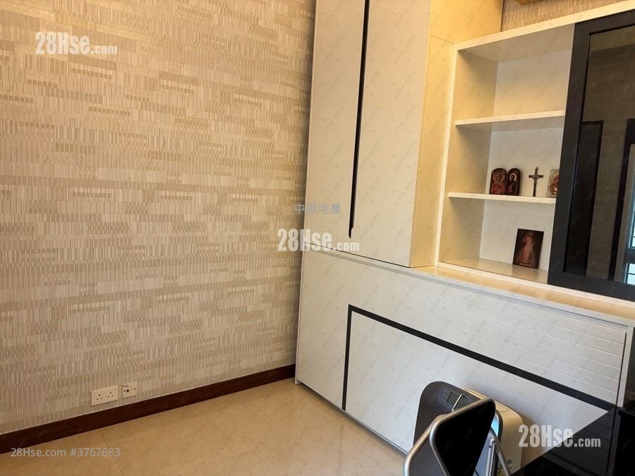 Seasons Villas Sell 4 Bedrooms 1,117 ft²