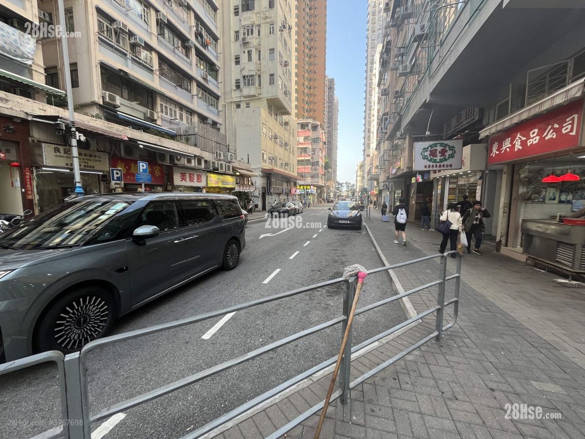 卑路乍街52 号 售盘