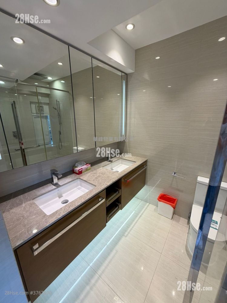 华景山庄 售盘 3 房 , 2 浴室 1,124 平方尺