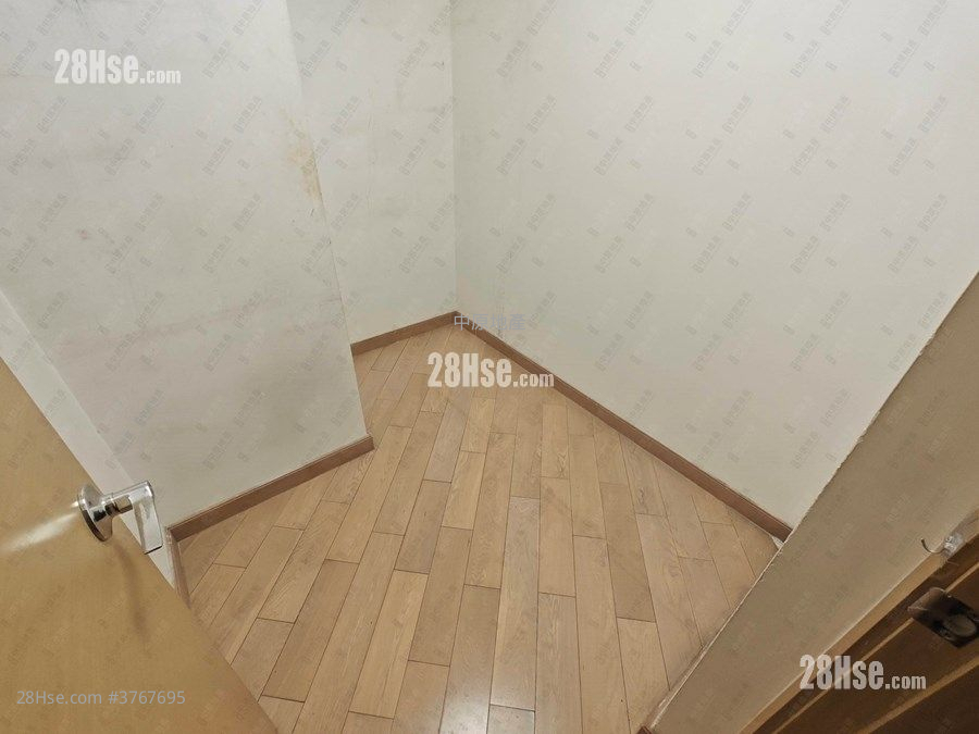 Park Nara Sell 3 Bedrooms , 1 Bathroom 563 ft²