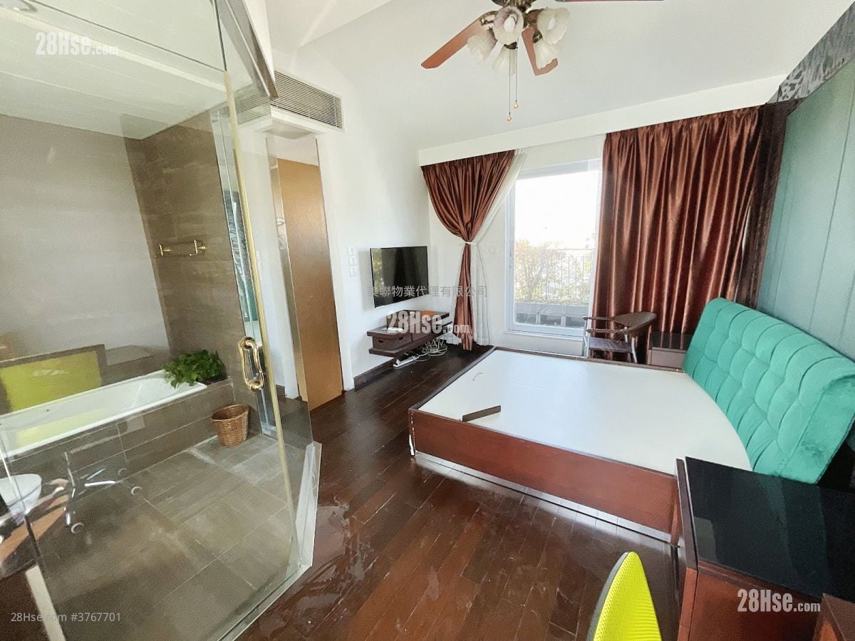 Fairview Park Sell 3 Bedrooms , 2 Bathrooms 915 ft²