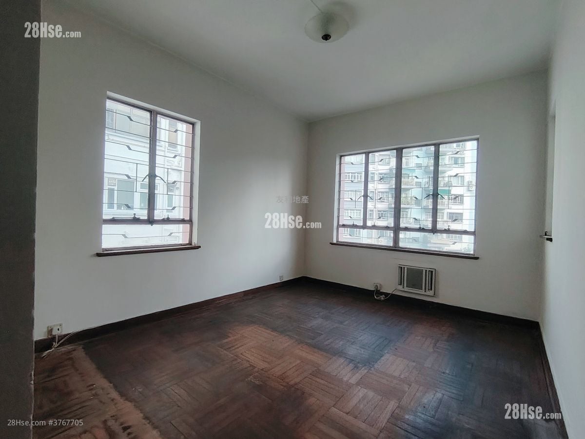 Bel-Air House Sell 1,032 ft²