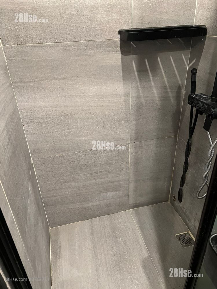 Windsor Mansion Rental 1 Bedroom 220 ft²