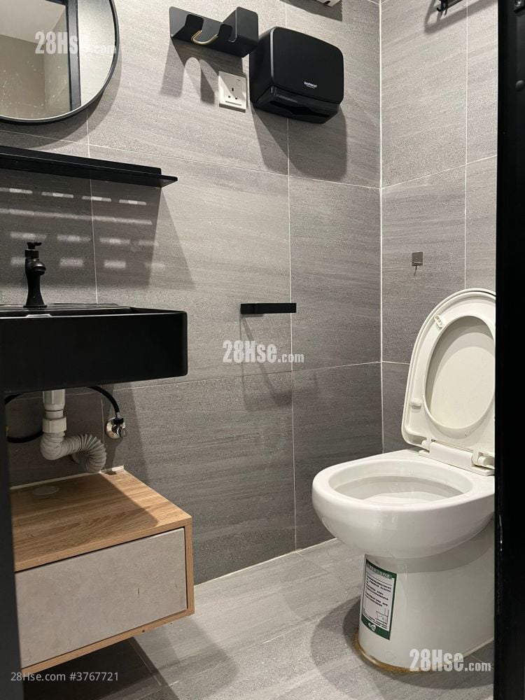 Windsor Mansion Rental 1 Bedroom 220 ft²