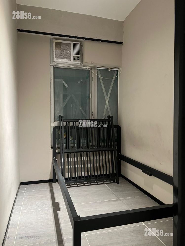 Windsor Mansion Rental 1 Bedroom 220 ft²