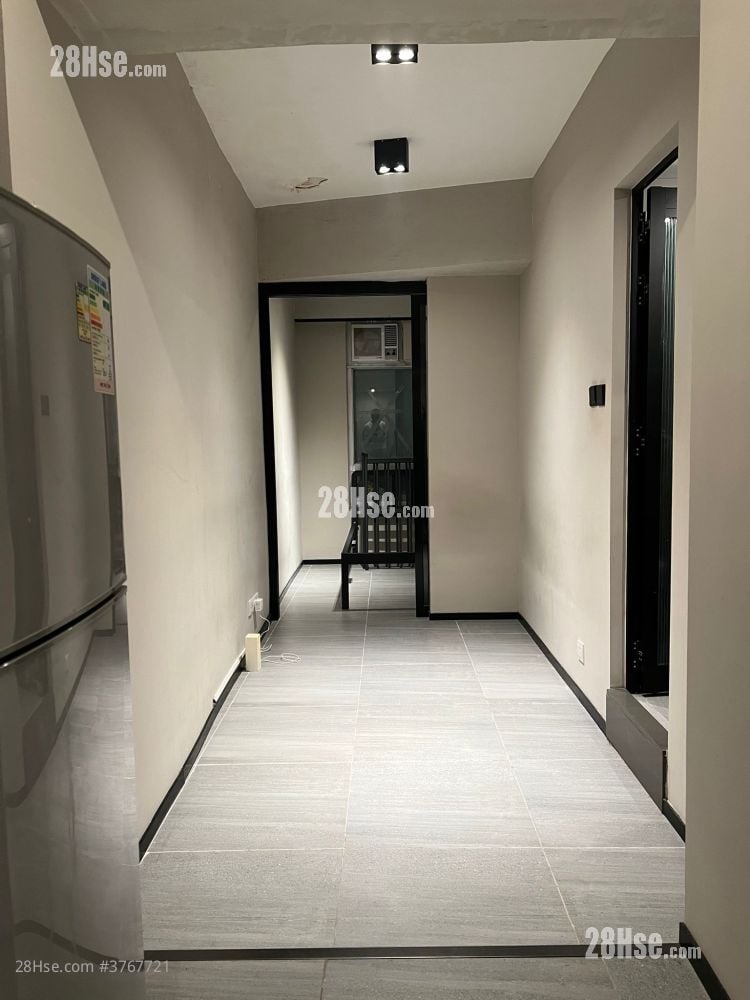 Windsor Mansion Rental 1 Bedroom 220 ft²