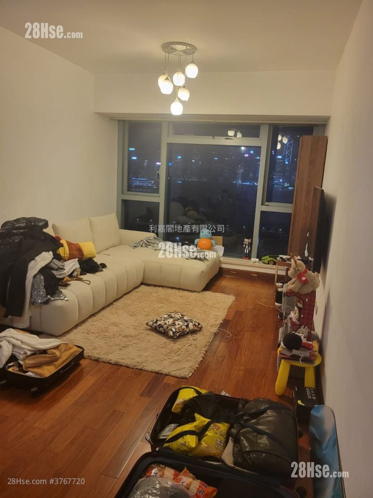 The Harbourside Sell 2 Bedrooms , 2 Bathrooms 751 ft²